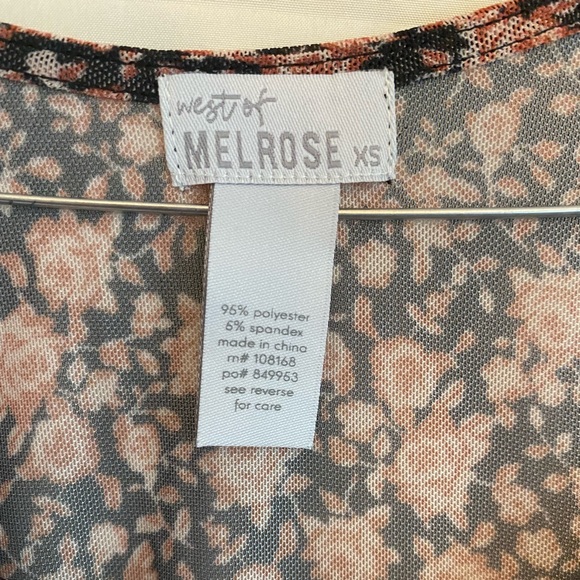 Tilly’s mesh rose printed ruffled top size xs west of Mel rose - Picture 3 of 3